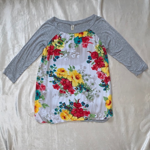 LARA Tops - LARA Floral Raglan Baseball Tee